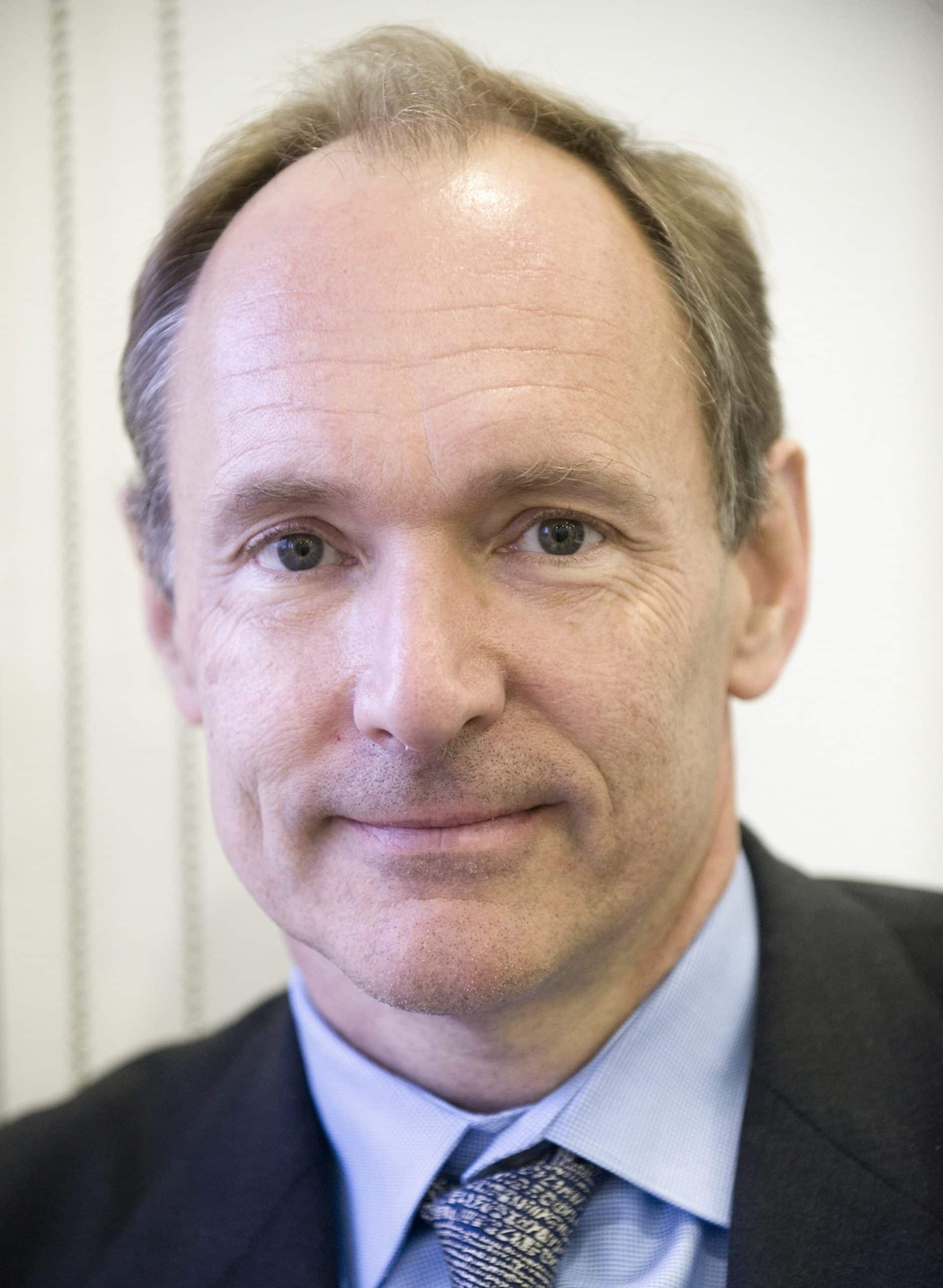 As doze mentes mais brilhantes da história da computação Tim-Berners-Lee-1-scaled