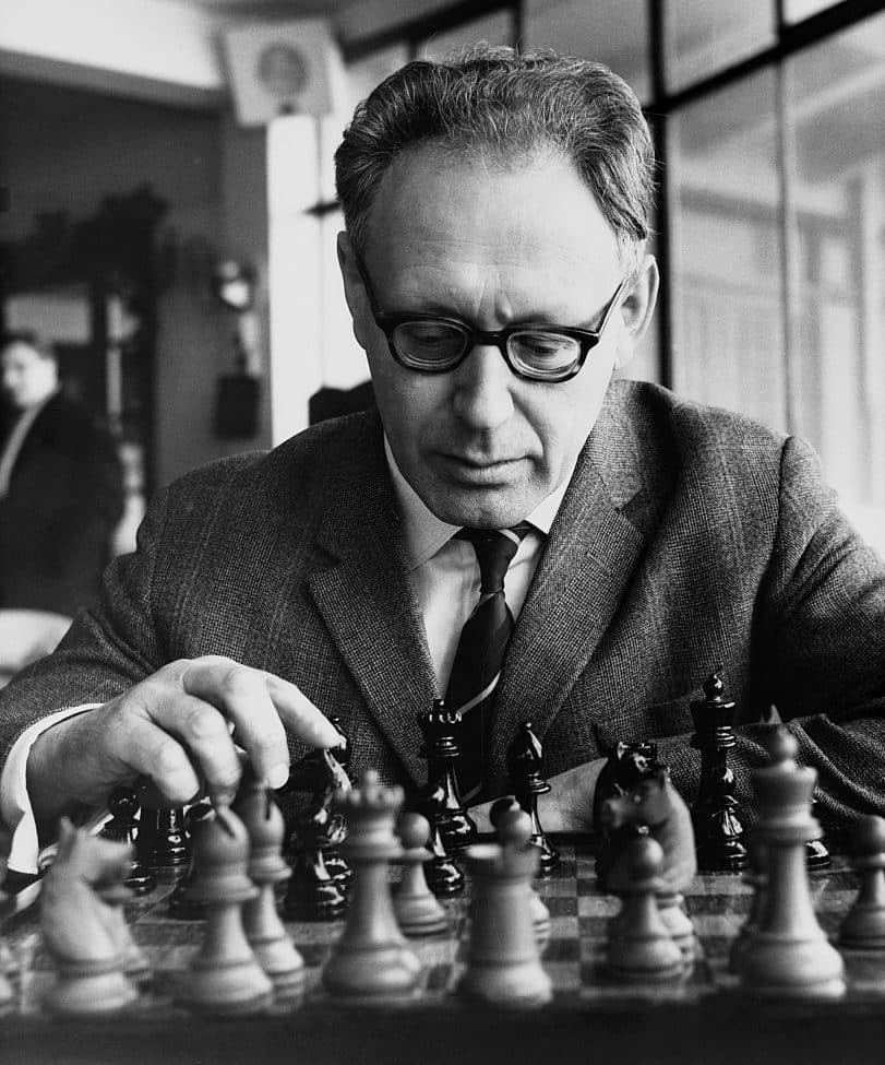 XADREZ JATAÍ: TEORIA: Abertura Inglesa Sistema Botvinnik