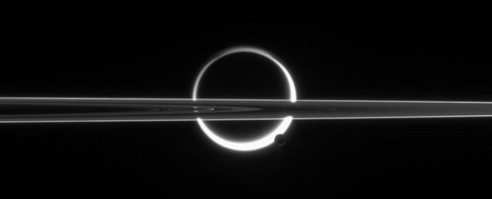 saturno-aneis-lua-perdida