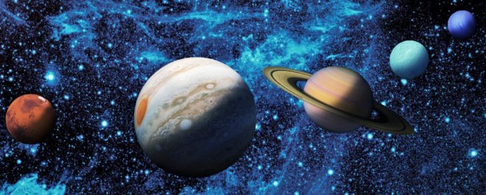 Aprende a observar una rara alineación de cinco planetas que ocurre esta semana