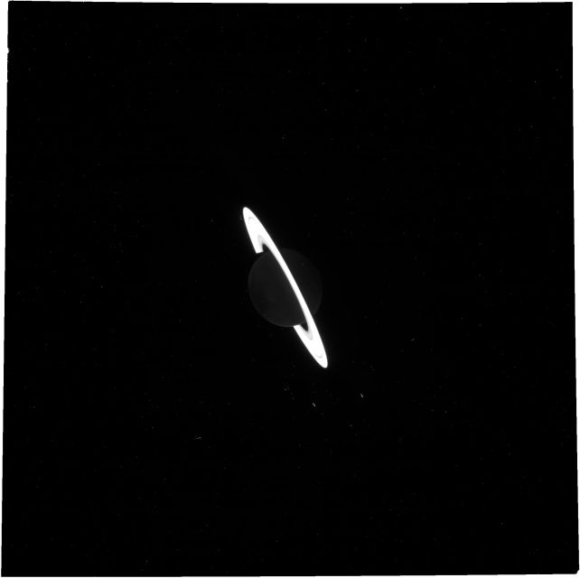 Saturno, visto em comprimentos de onda curtos do infravermelho próximo pelo JWST. (JWST/JWSTFeed)
