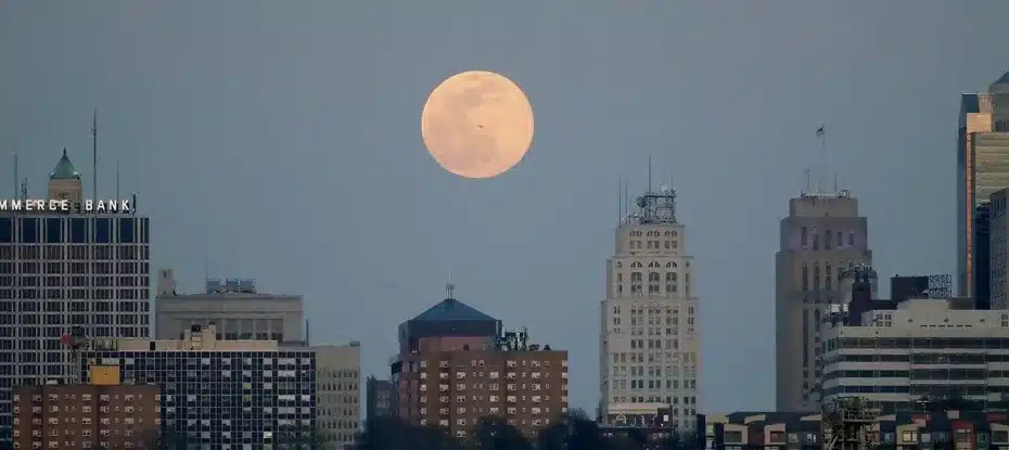A única lua azul de 2023 chegará esta semana e é um presente especial