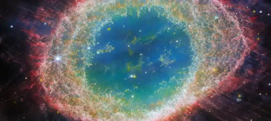 Nebulosa do anel brilha em imagens impressionantes do James Webb