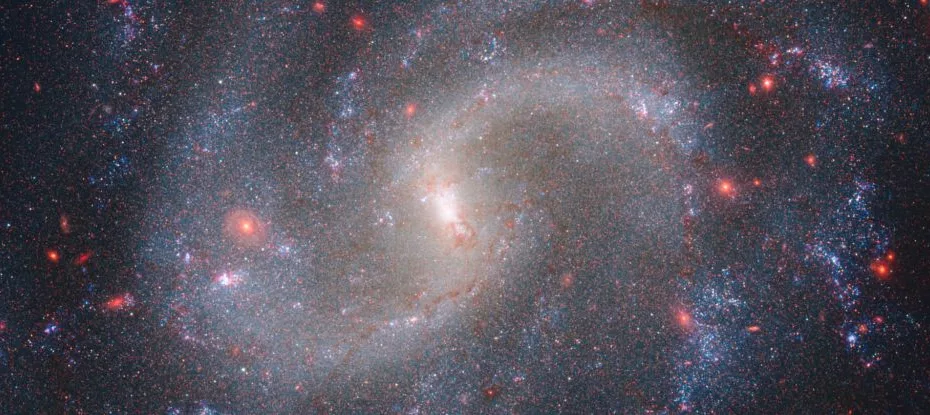 Astrônomos ficam perplexos com a expansão do universo