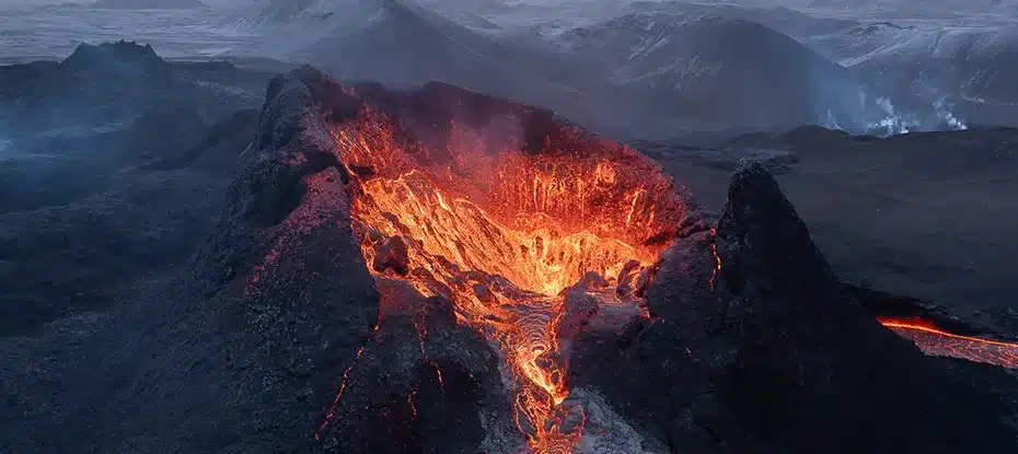 Cientistas revelam plano radical para perfurar um vulcão para obter energia quase ilimitada