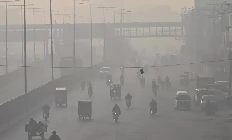 Paquistão tenta eliminar a poluição atmosférica com chuva artificial